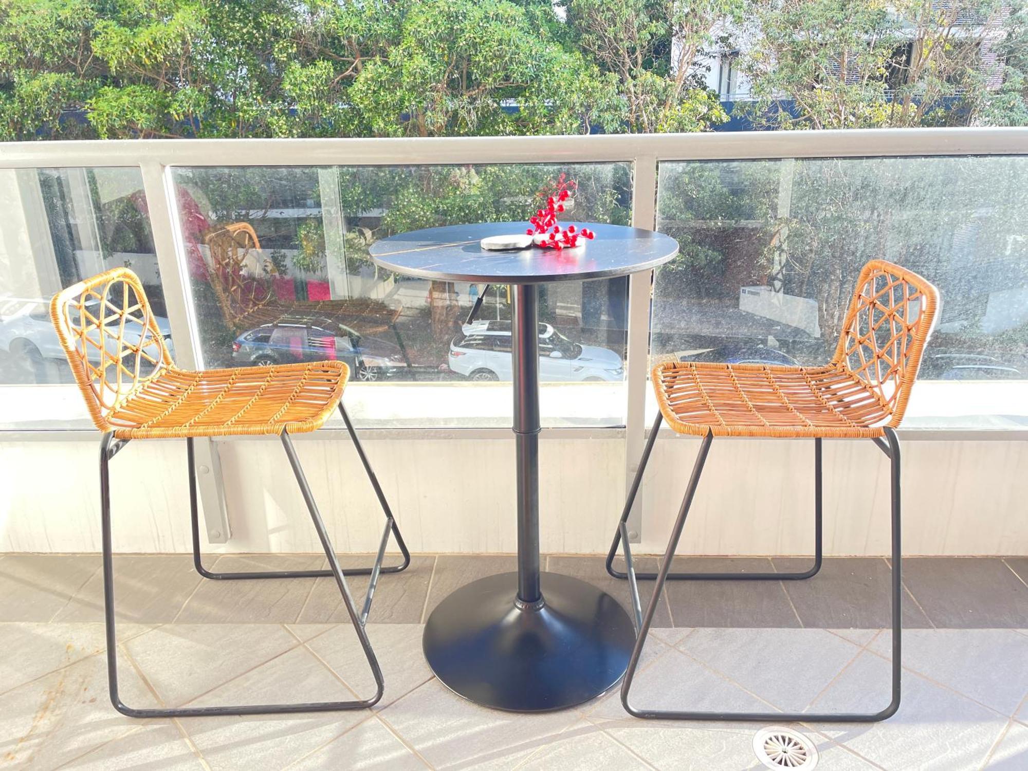 Cozy And Modern At The Heart Of Rhodes